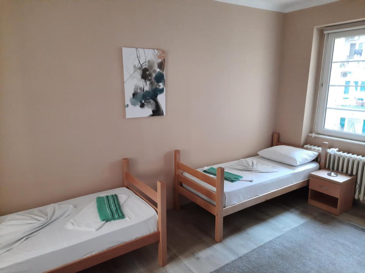 Petar Drapsin Hostel Белград Экстерьер фото